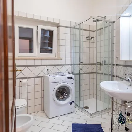 Casa Di Angela شقة ستريزا